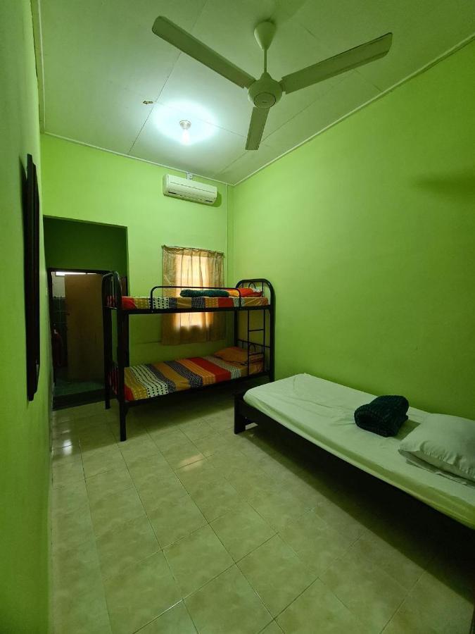 Penginapan Harmoni Inn Kuala Terengganu Zewnętrze zdjęcie